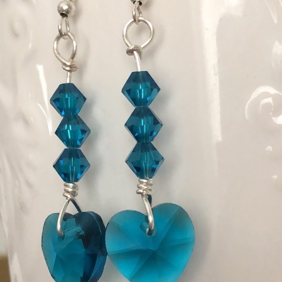 New Sparkling Crystal Glass Dangling Drop Teal Blue Heart Handmade Gift Earrings - Picture 4 of 5
